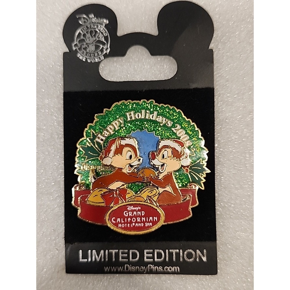 Disney Pin Chip Dale Grand Californian Hotel Holiday Wreath LE 1000 DLR 65982